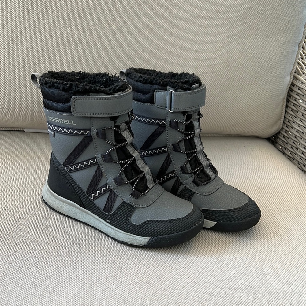 Merrell waterproof boots, size 13 (boy), black and grey